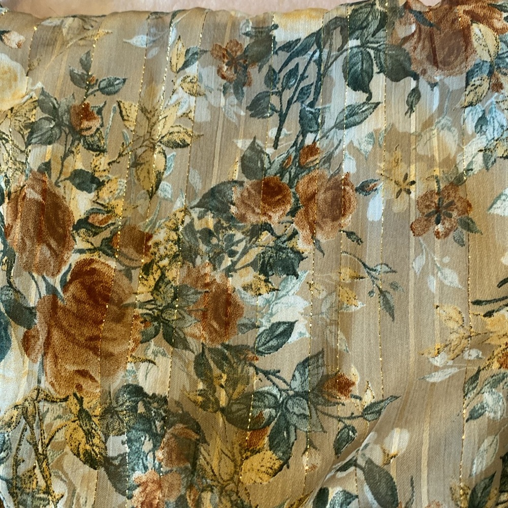Endless Blu Bohemian Romantic Floral Crop Top Size Medium - Picture 8 of 8
